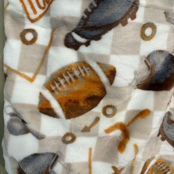 Football Blanket Checkered Goal Post Football Play Football NWT 50x70” - Picture 7 of 10